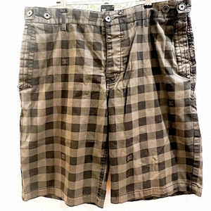 DC shoes checked shorts